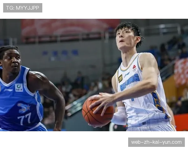 曾凡博数据全面提升,身体对抗增强带动进攻效率增长